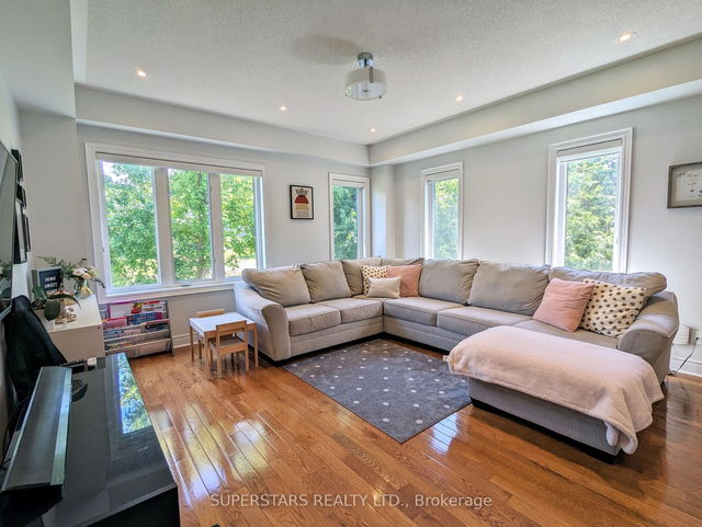 71 Drewry Avenue