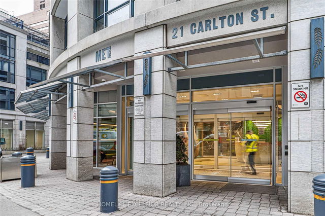 801 - 21 Carlton Street