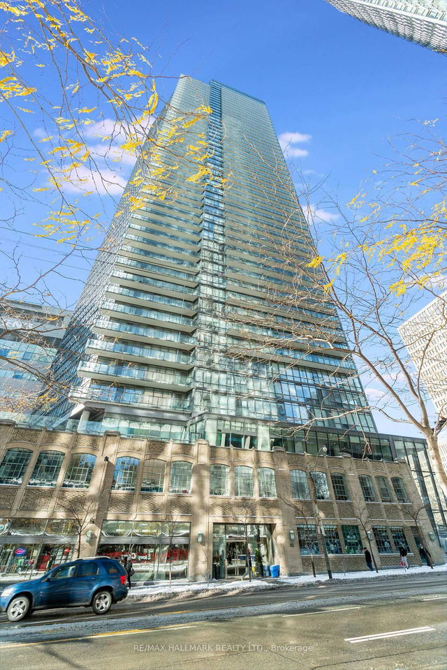 2307 - 832 Bay Street