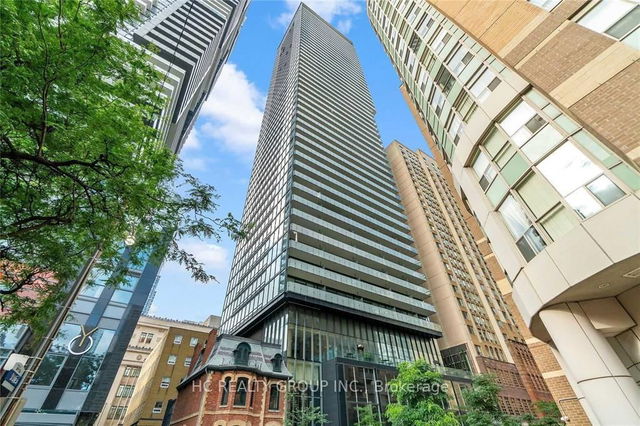 1605 - 15 Grenville Street
