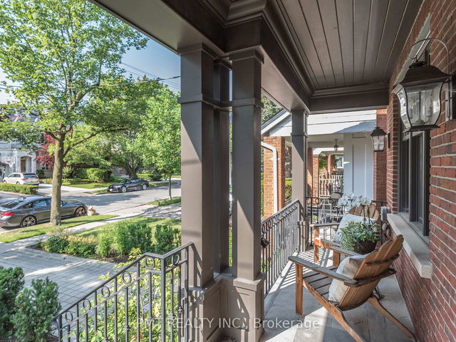 164 Sheldrake Boulevard