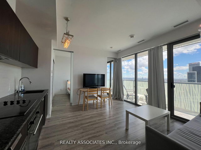 3601 - 50 Charles Street