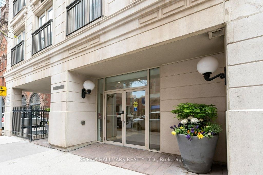 Condo for sale at 701-120 Lombard Street, Toronto, Church-Yonge Corridor, M5C 3H5 - MLS: C12172813