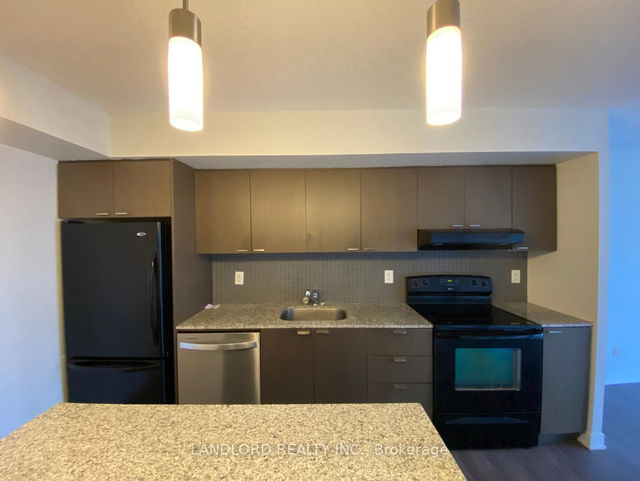 1505 - 110 Charles Street