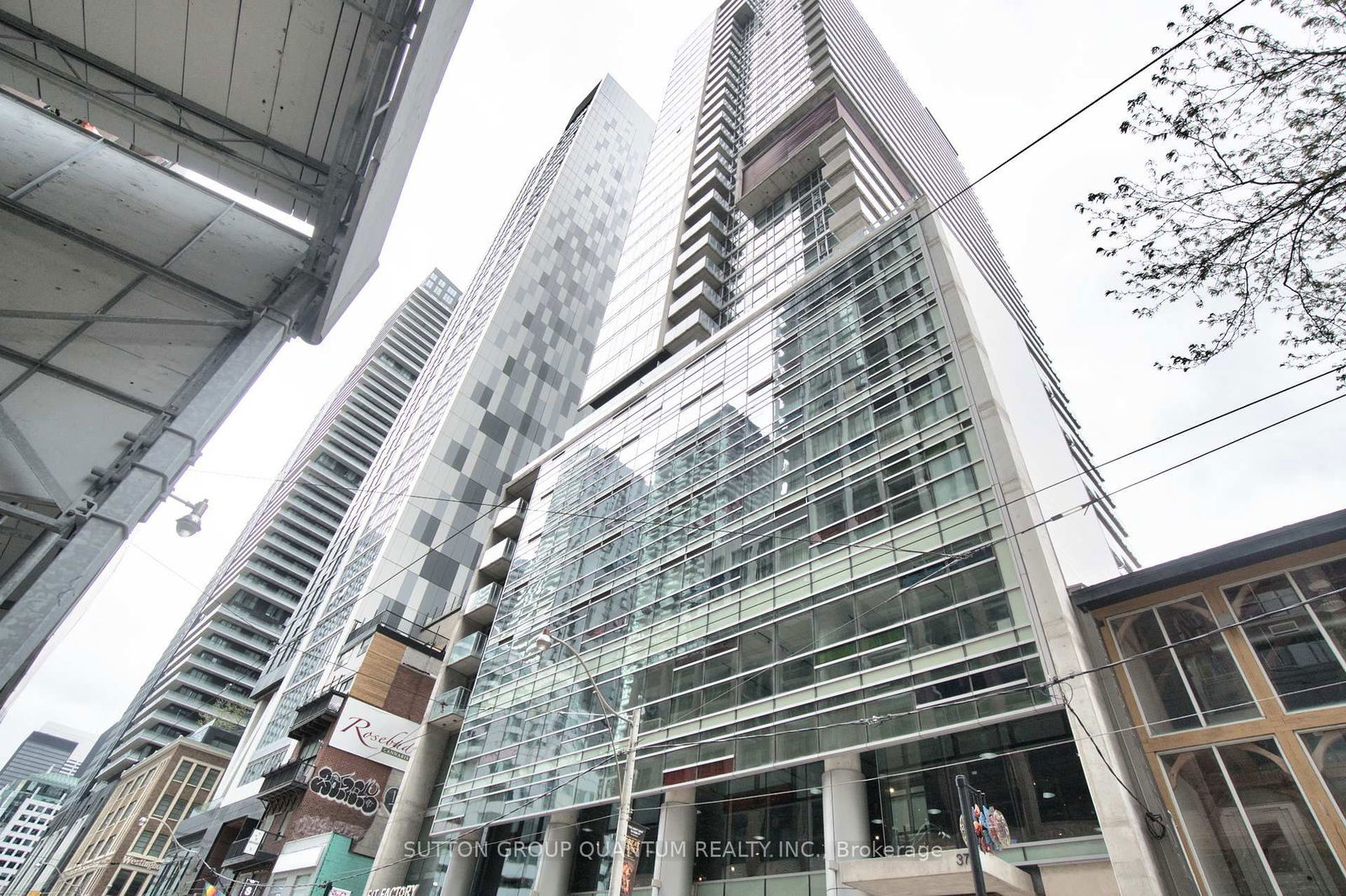 Condo for sale at 1009-375 King Street, Toronto, Waterfront Communities C1, M5V 1K5 - MLS: C12173207