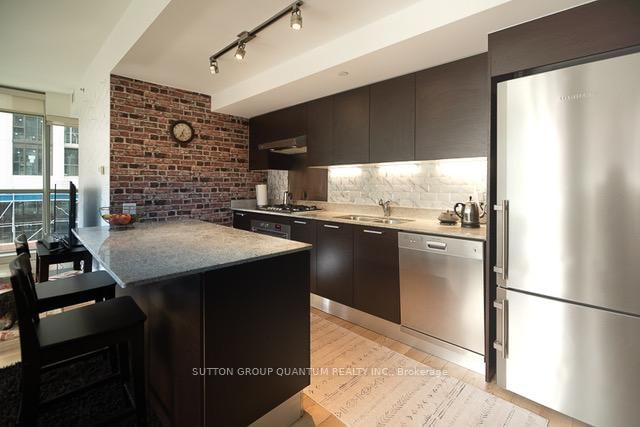 Condo for sale at 1009-375 King Street, Toronto, Waterfront Communities C1, M5V 1K5 - MLS: C12173207