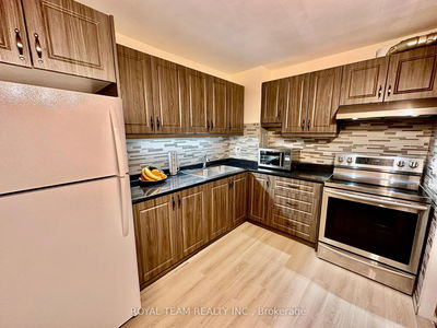 Unit 201 — 735 Don Mills Rd, Toronto - Flemingdon Park image-0-4
