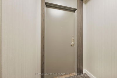 Unit 6 — 5180 Yonge St, Toronto - Willowdale West image-0-4