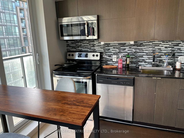 803 - 20 Joe Shuster Way