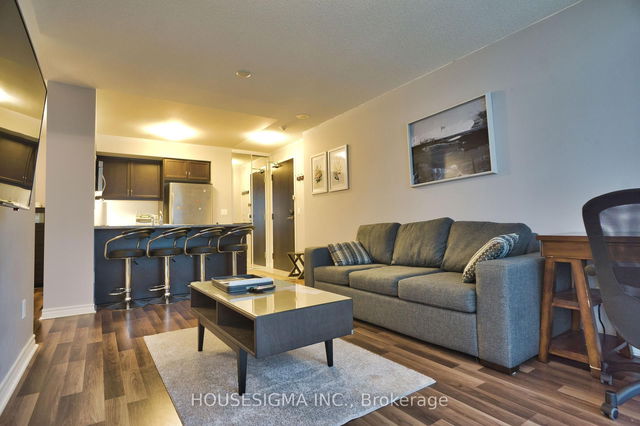 1507 - 19 Grand Trunk Crescent