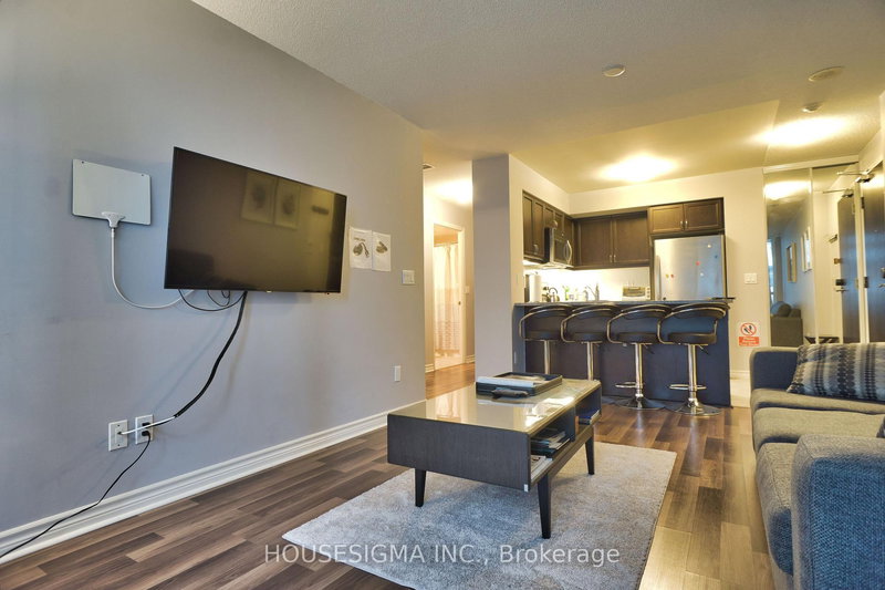 1507 - 19 Grand Trunk Cres, Toronto, M5J 3A4 | Image 2