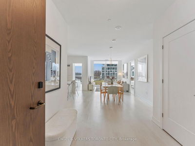 Unit 221 — 30 Inn On The Park Dr, Toronto - Banbury-Don Mills image-0-3