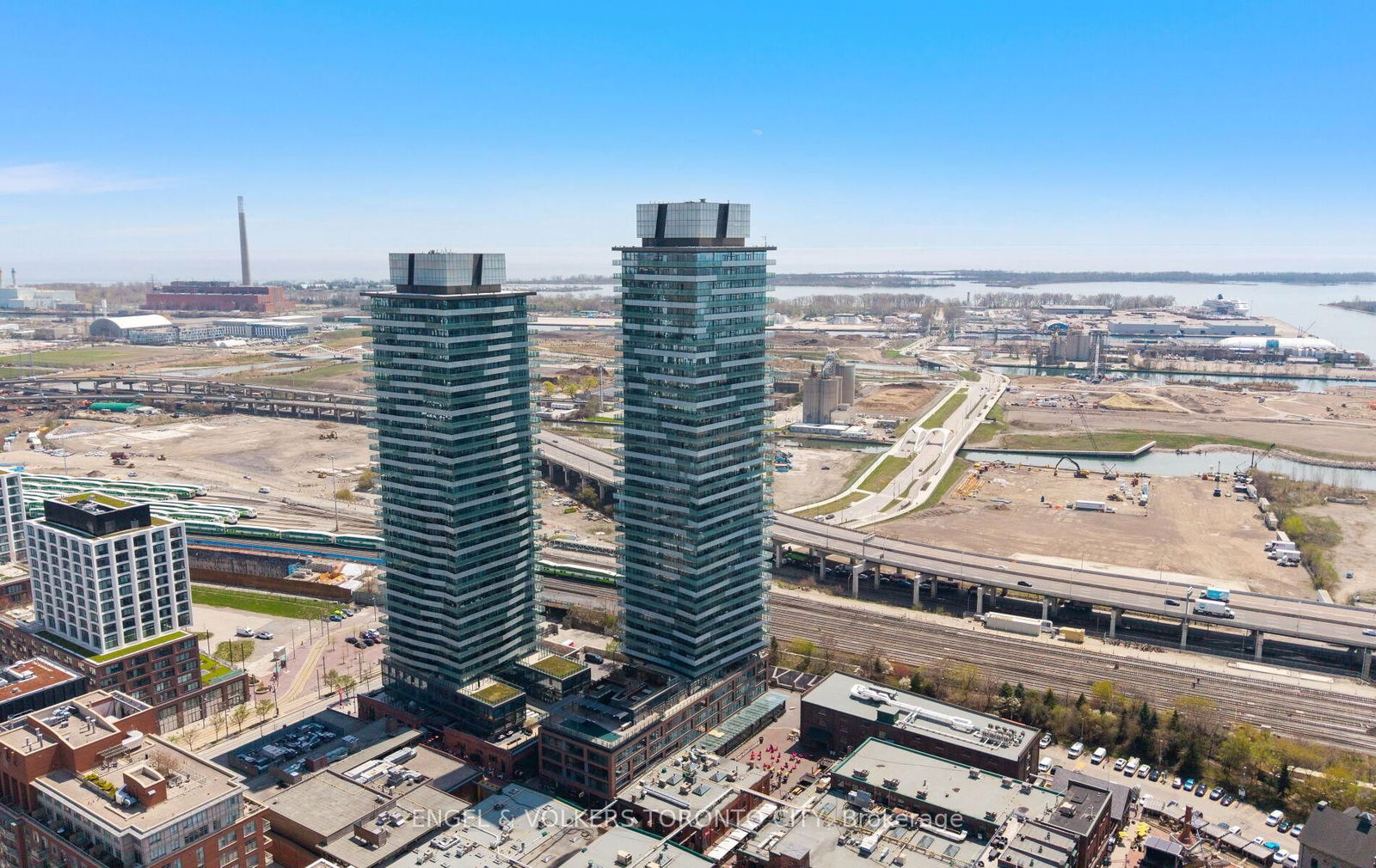 Condo for sale at 2105-70 Distillery Lane, Toronto, Waterfront Communities C8, M5A 0E3 - MLS: C12173506