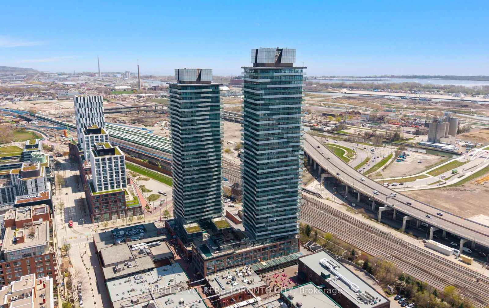 Condo for sale at 2105-70 Distillery Lane, Toronto, Waterfront Communities C8, M5A 0E3 - MLS: C12173506
