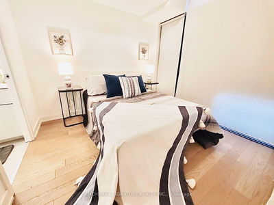 Unit 1703 — 25 Richmond St, Toronto - Church-Yonge Corridor image-0-4