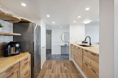Unit 3212 — 99 Harbour Sq, Toronto - Waterfront Communities C1 image-0-4