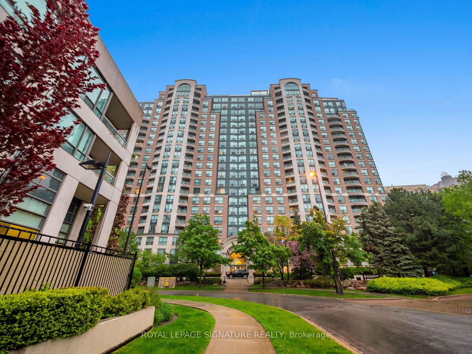 Condo for lease at 1006-23 Lorraine Drive, Toronto, Willowdale West, M2N 6Z6 - MLS: C12173758