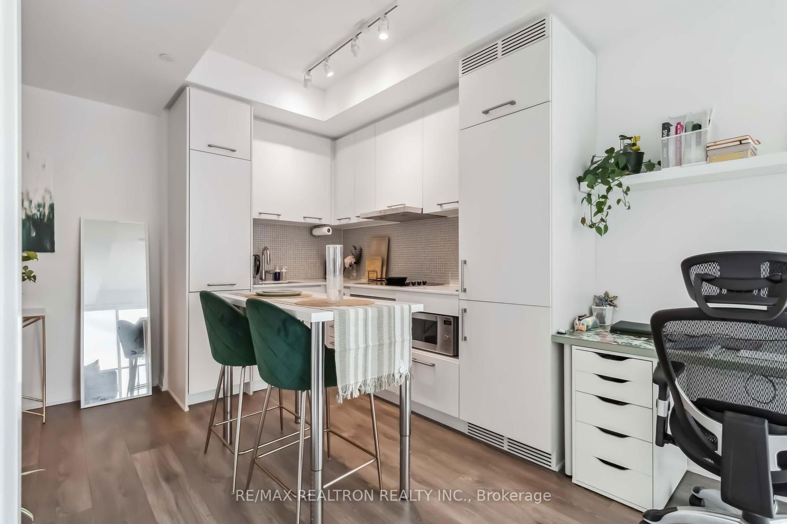 Condo for sale at 3306-87 Peter Street, Toronto, Waterfront Communities C1, M5V 0P1 - MLS: C12173891