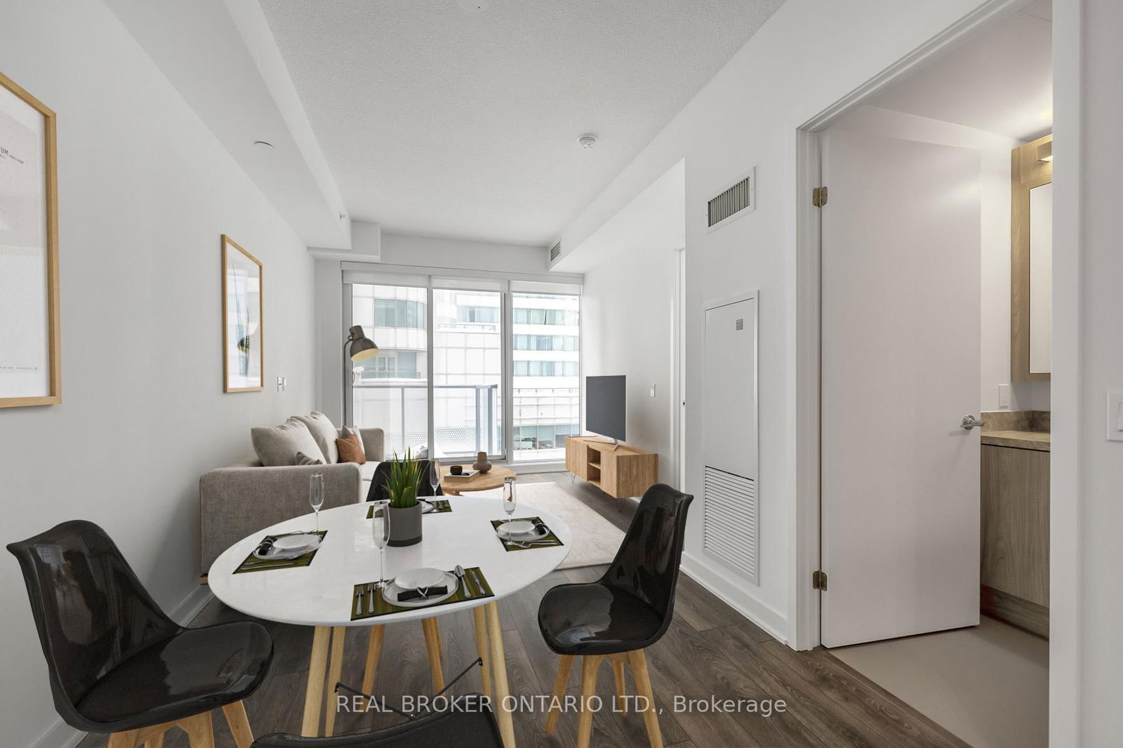 Condo for sale at 1207-125 Blue Jays Way, Toronto, Waterfront Communities C1, M5V 0N5 - MLS: C12174076