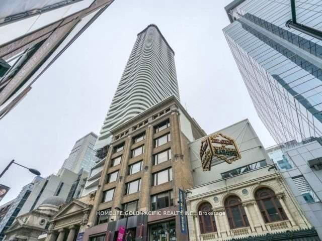4114 - 197 Yonge Street