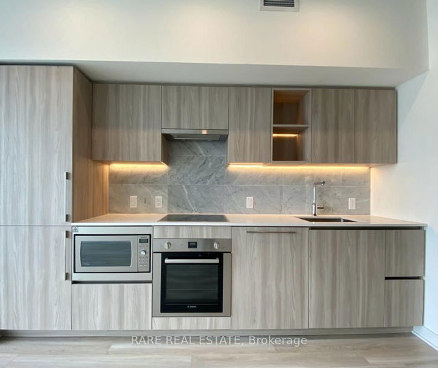 3102 - 19 Bathurst Street