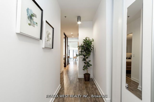 209 - 8 Dovercourt Road