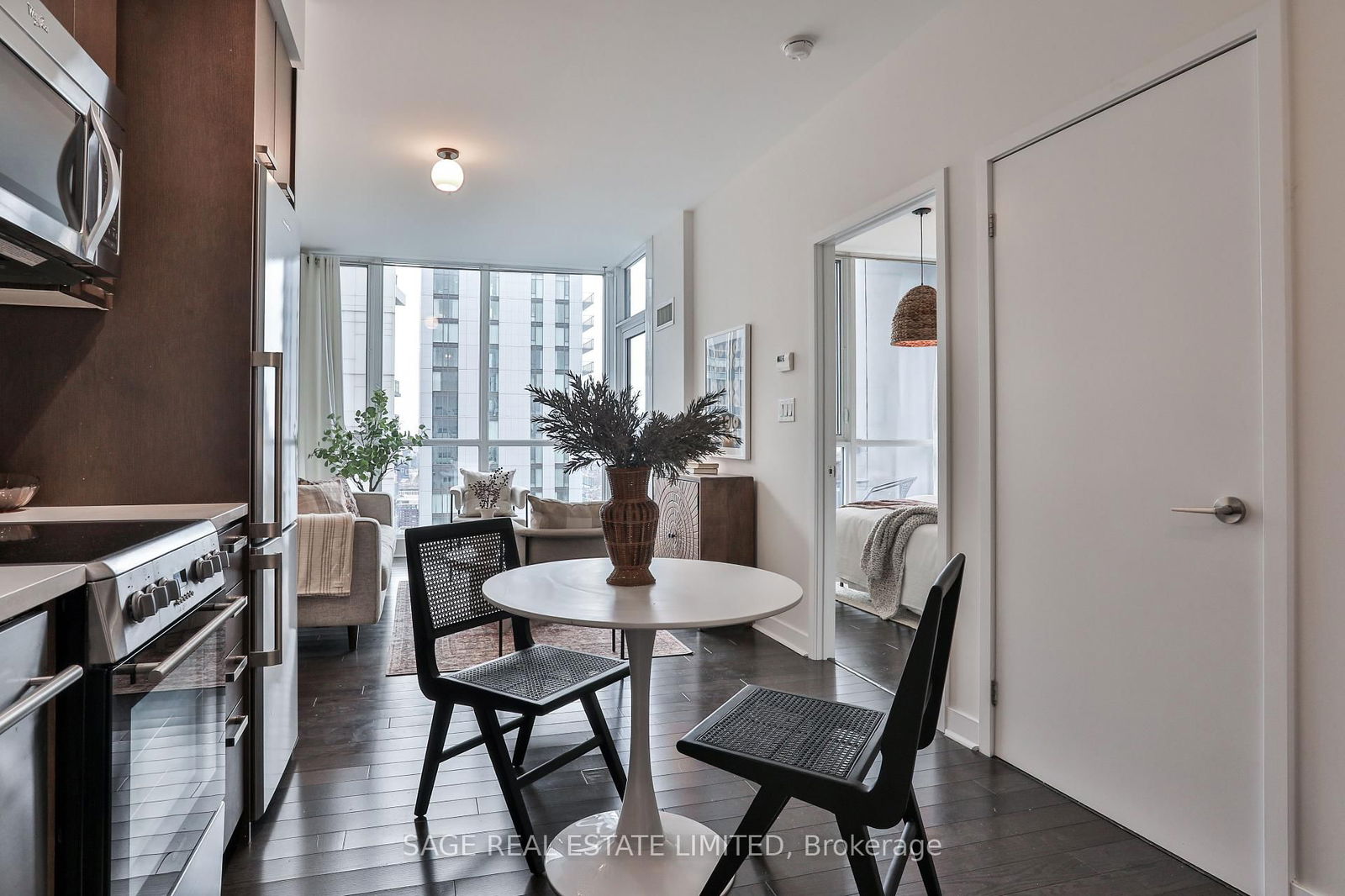 Condo for sale at 4511-295 Adelaide Street, Toronto, Waterfront Communities C1, M5V 0L4 - MLS: C12174443