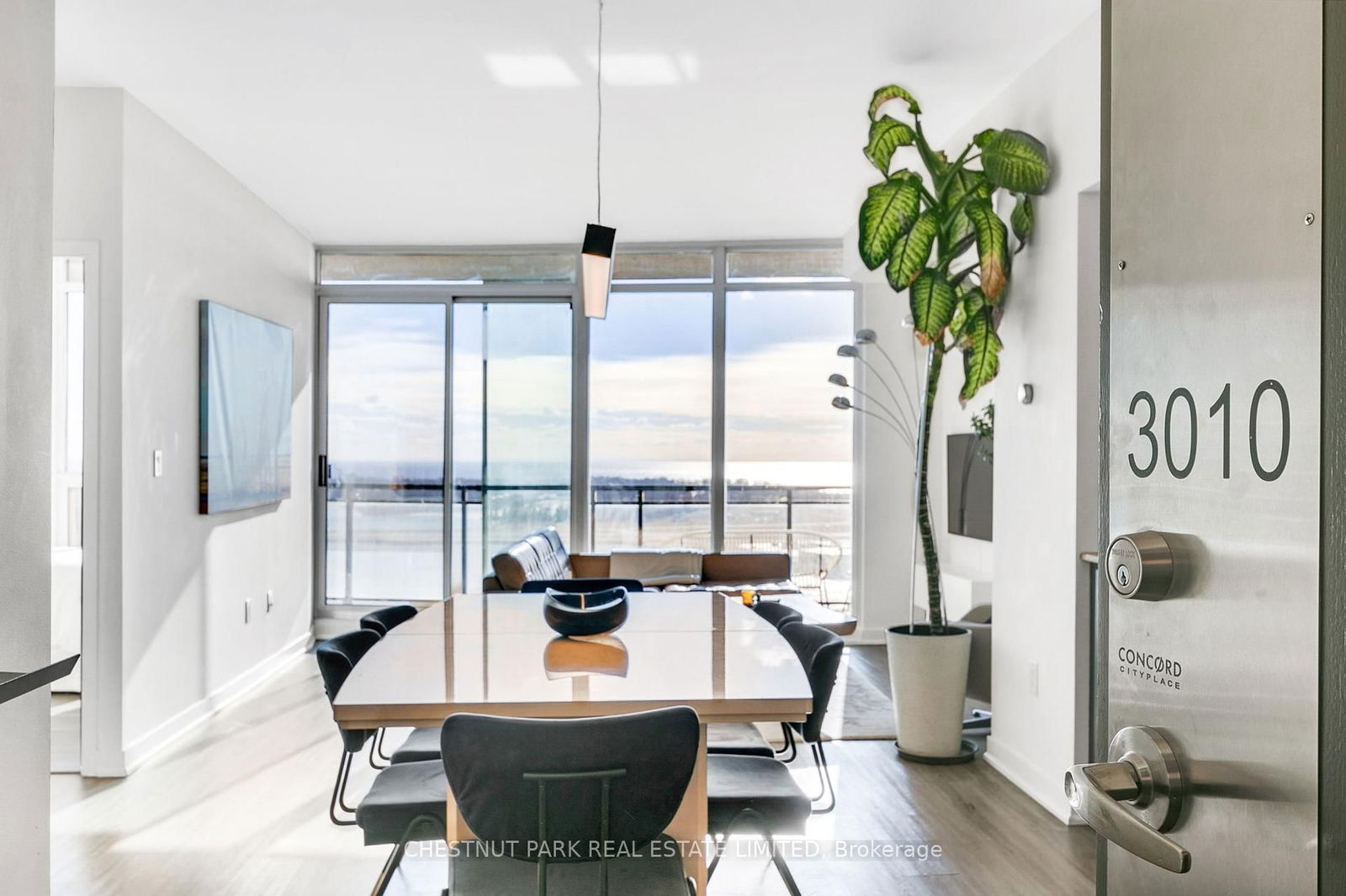 Condo for sale at 3010-25 Capreol Court, Toronto, Waterfront Communities C1, M5V 3Z7 - MLS: C12174568