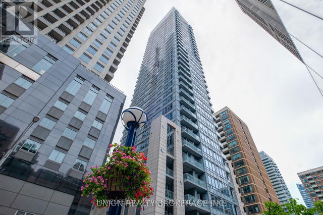 2801 - 21 Balmuto Street