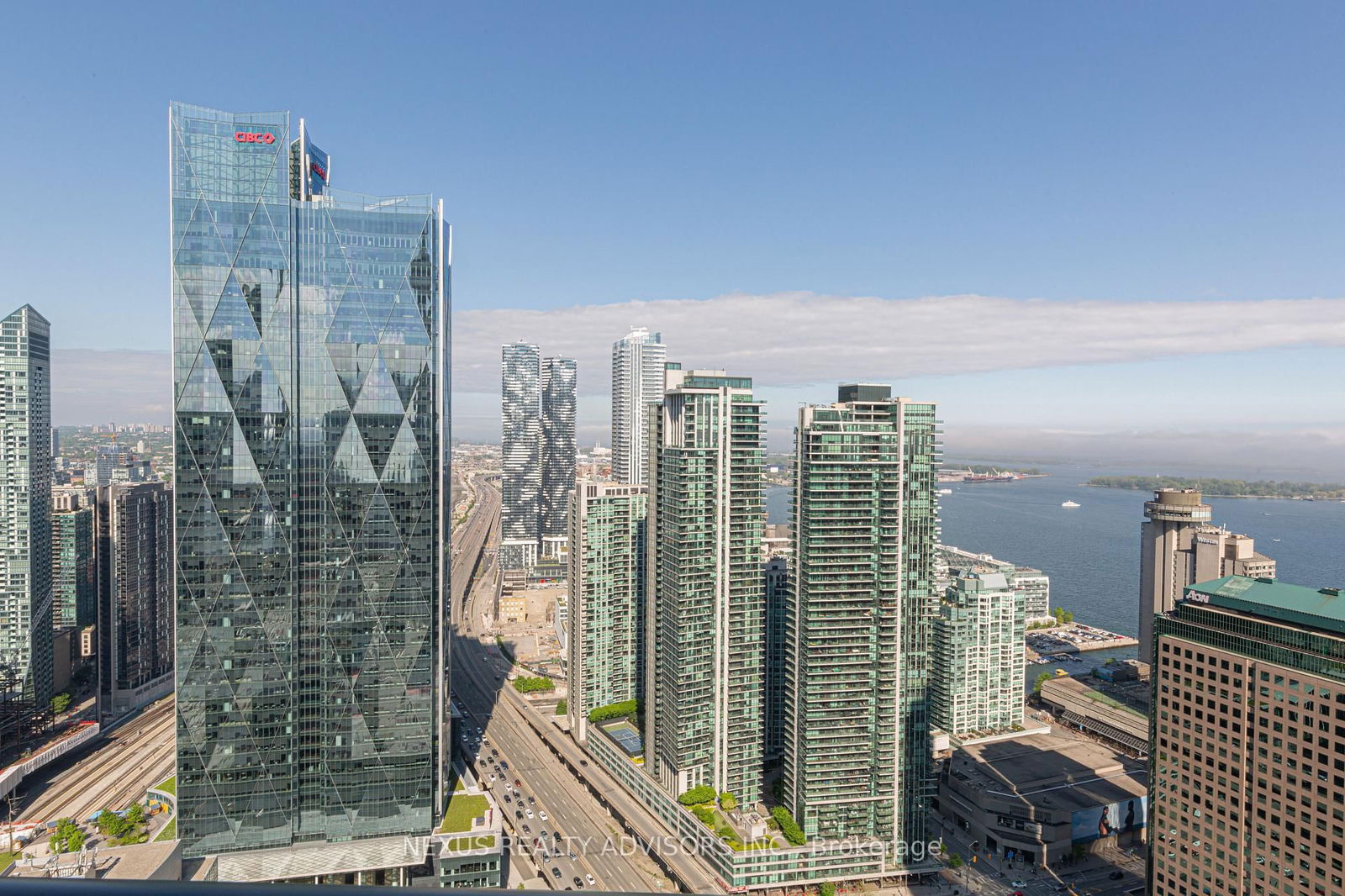 Condo for sale at 4708-65 Bremner Boulevard, Toronto, Waterfront Communities C1, M5J 0A7 - MLS: C12174824