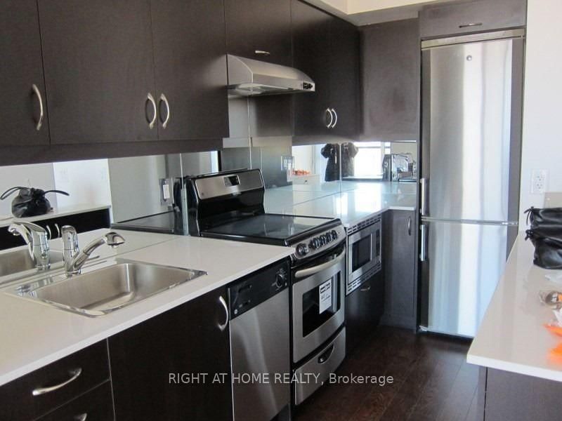 Condo for lease at 1102-320 Richmond Street, Toronto, Moss Park, M5A 4S7 - MLS: C12174886