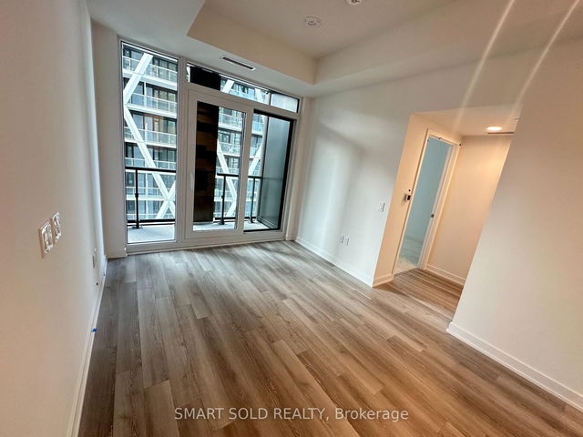 2106 - 238 Simcoe Street