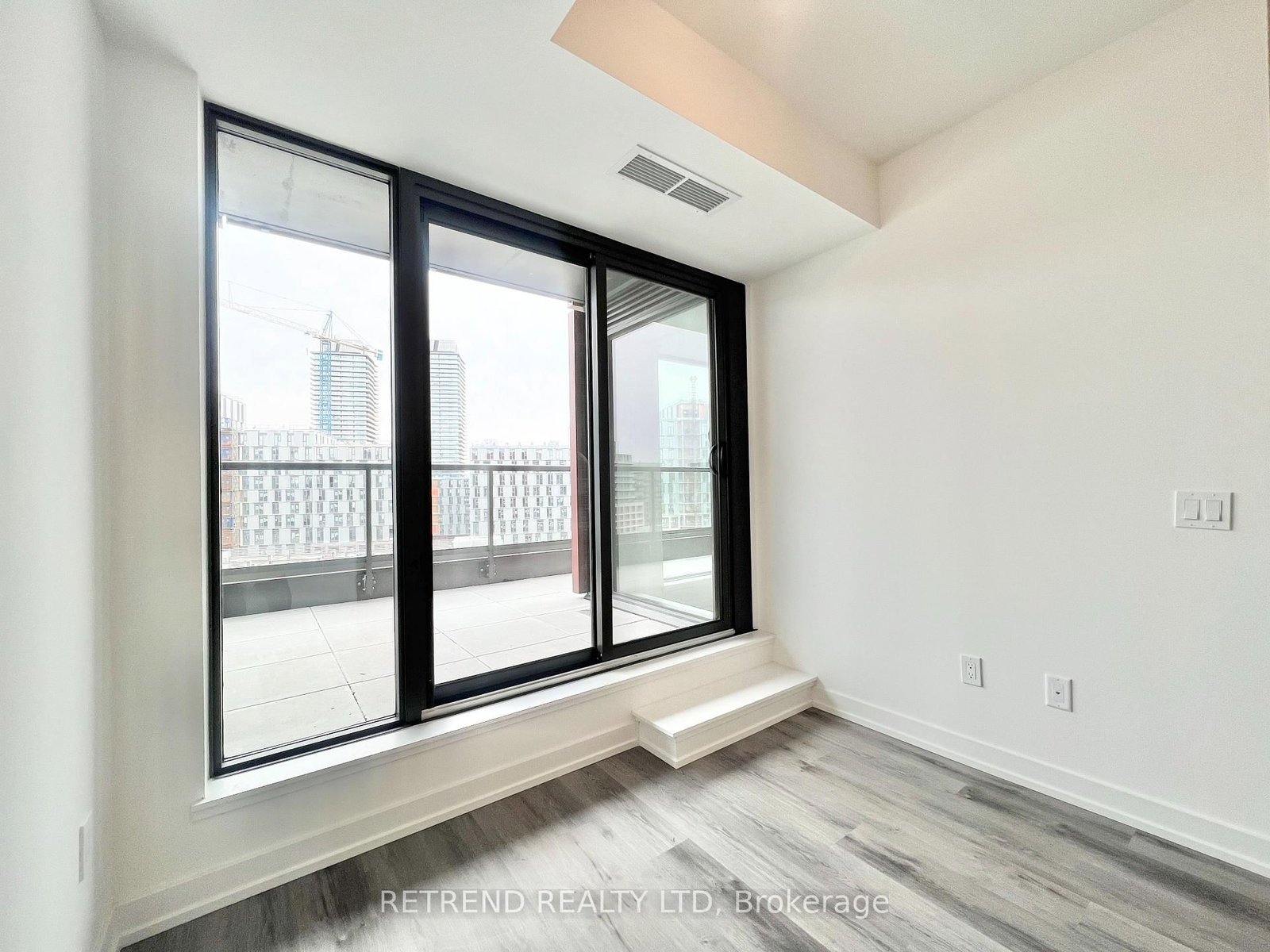 28 Eastern Avenue, Unit 815 - Photo 6