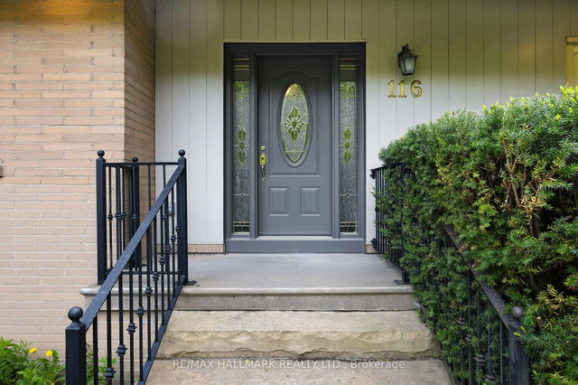 116 Plateau Crescent