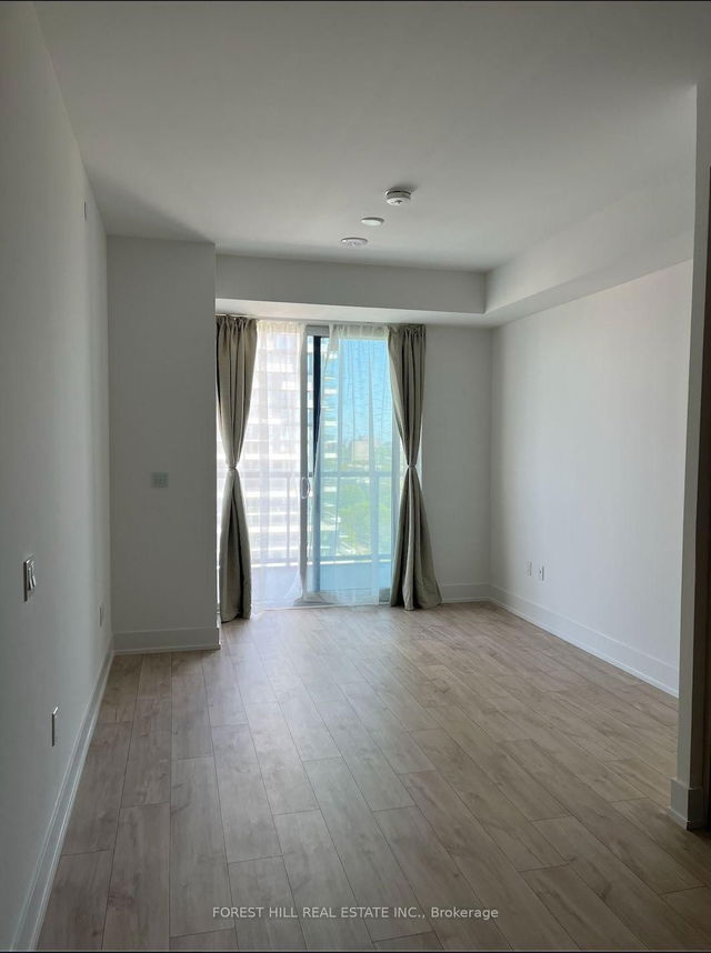 1707 - 10 Inn On The Park Drive