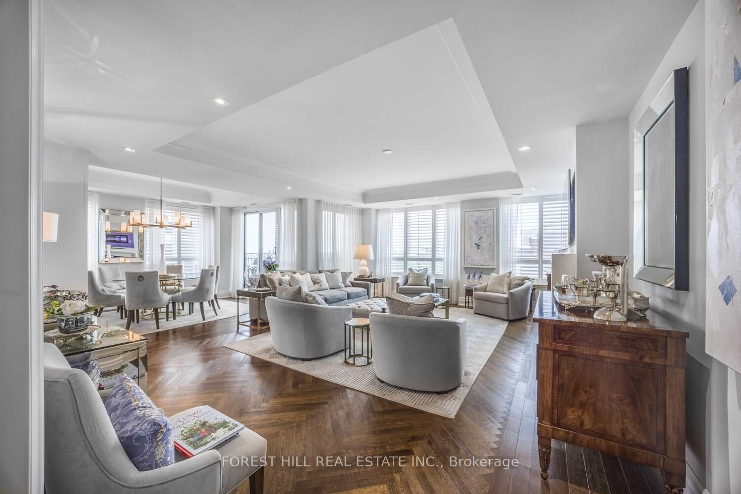 Condo for sale at 802-155 St Clair Avenue, Toronto, Casa Loma, M4V 0A1 - MLS: C12175023