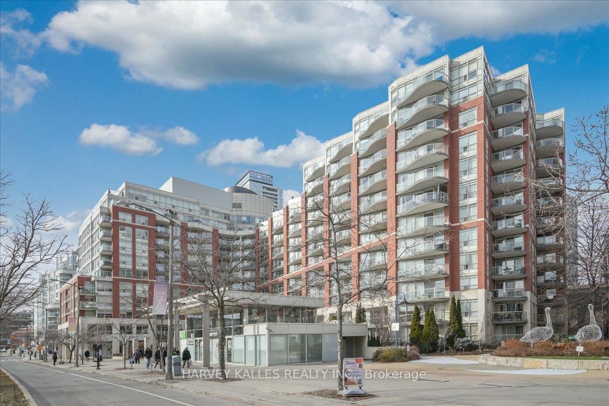 Condo for sale at 809-550 Queens Quay, Toronto, Waterfront Communities C1, M5V 3M8 - MLS: C12175248