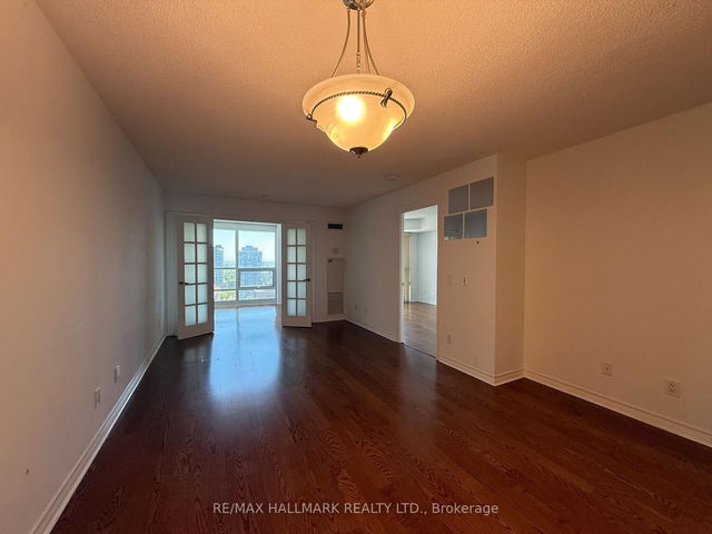 2904 - 763 Bay Street