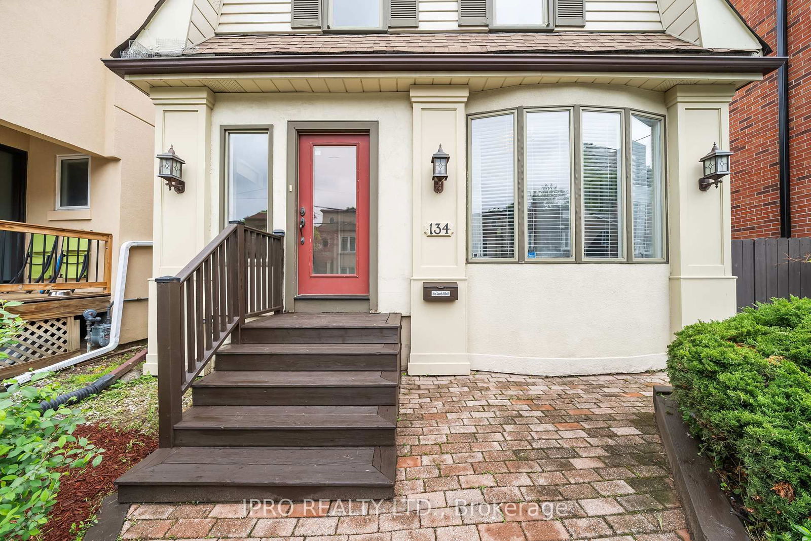 Detached House for sale at 134 Helendale Avenue, Toronto, Yonge-Eglinton, M4R 1C7 - MLS: C12175369