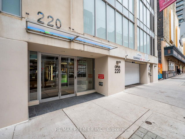 705 - 220 Victoria Street