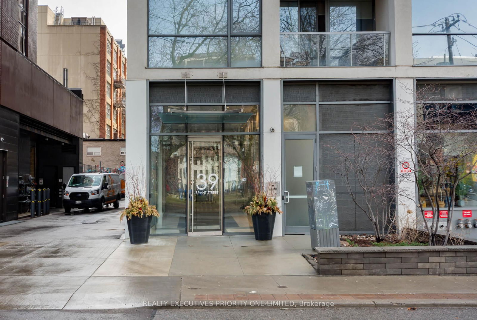 Condo for sale at 309-39 Brant Street, Toronto, Waterfront Communities C1, M5V 0M8 - MLS: C12175849