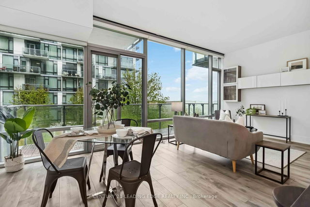 415 - 39 QUEENS Quay