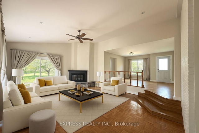 392 Hollywood Avenue