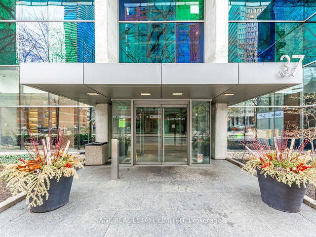 2603 - 37 Grosvenor Street
