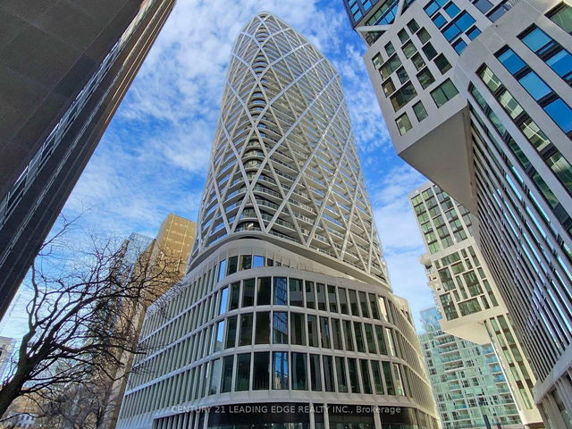 2214 - 230 Simcoe Street