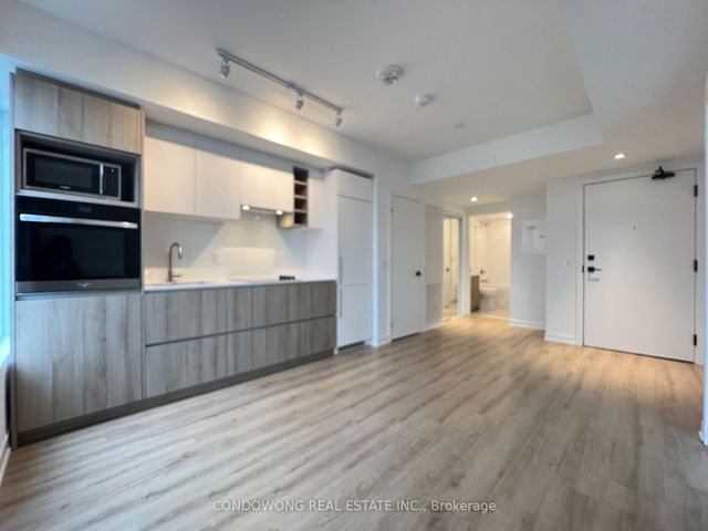 2803 - 319 Jarvis Street