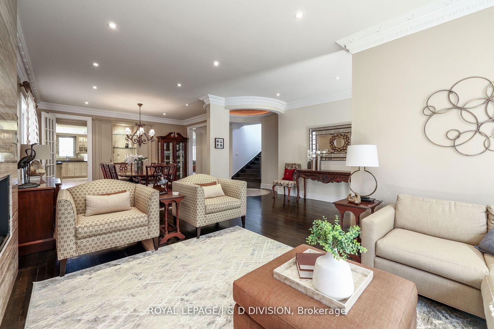 Detached House for sale at 82 Munro Boulevard, Toronto, St. Andrew-Windfields, M2P 1C4 - MLS: C12176230