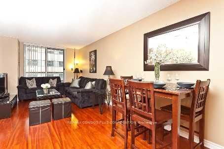 501 - 801 Bay Street