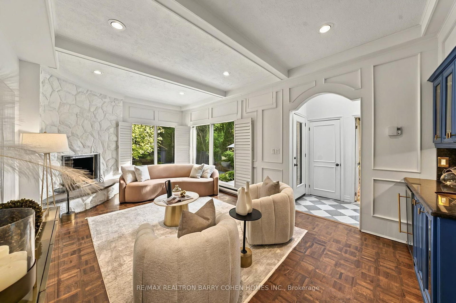 Listing Image 7