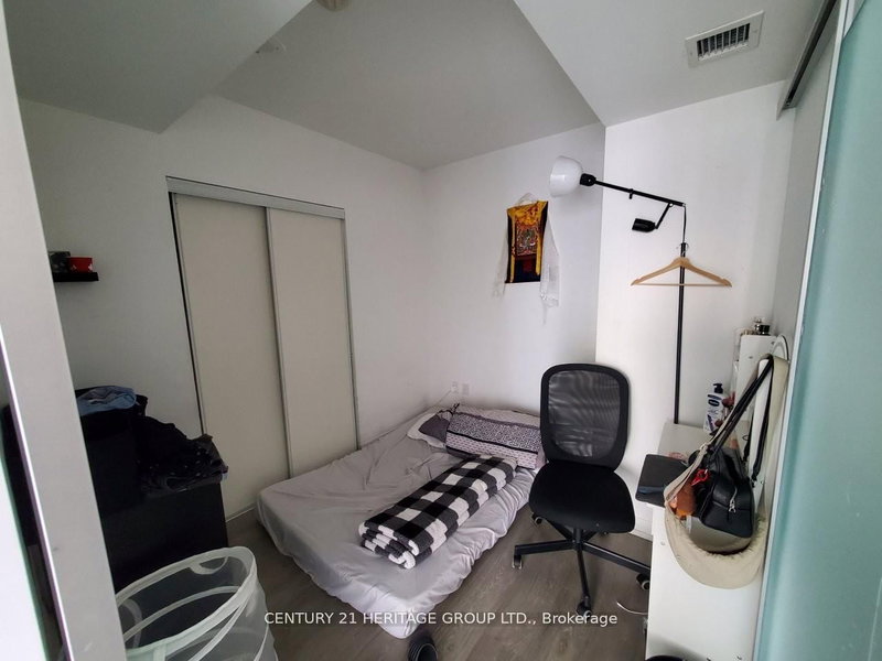 Room1